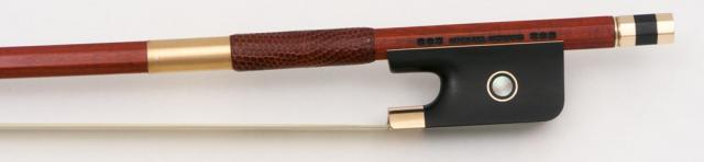 Michael Mönnig cello bow ****** gold mounted 